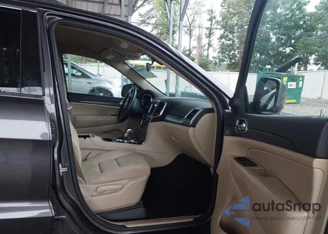 2019 Jeep Grand Cherokee Laredo E 4X4 из США, поврежденный, VIN 1C4RJFAGXKC577137